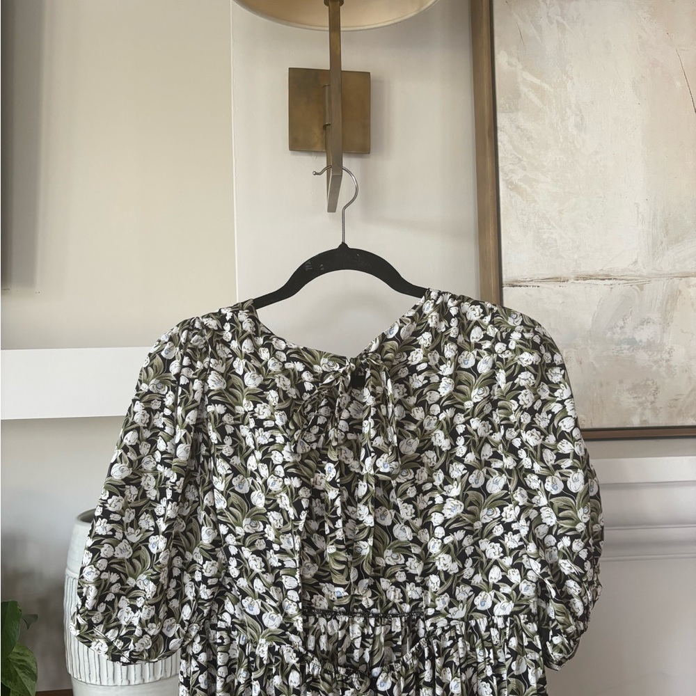 EN SAISON! Floral Puff Sleeve Dress